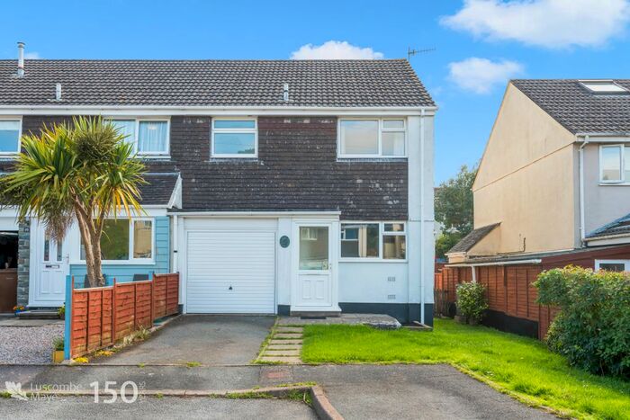3 Bedroom Semi-Detached House For Sale In Archery Close, Kingsbridge, TQ7