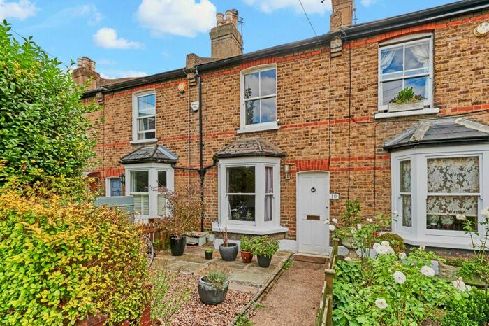 3 Bedroom House To Rent In Beverley Path, Barnes, SW13