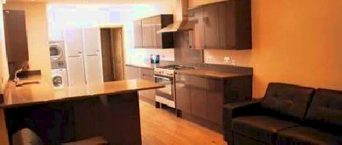 7 Bedroom House To Rent In Hubert Road, Selly Oak, Birmingham, West Midlands, B29