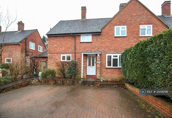 3 Bedroom Semi-Detached House To Rent In Tillingbourne Road, Shalford, GU4