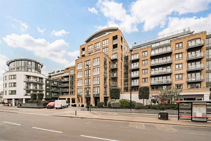 2 Bedroom Flat To Rent In Kew Bridge Road, Brentford, TW8