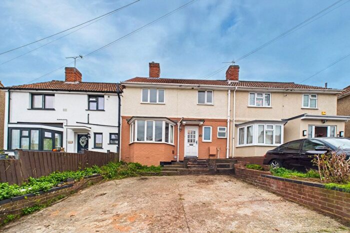 3 Bedroom Terraced House For Sale In Ripley Road, Tilehurst, Reading, Berkshire, RG30