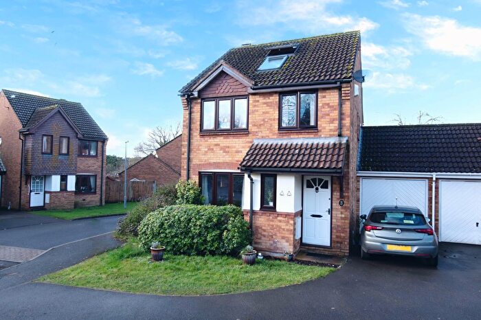 4 Bedroom Link Detached House For Sale In The Sandringhams, Whaddon, Salisbury, SP5