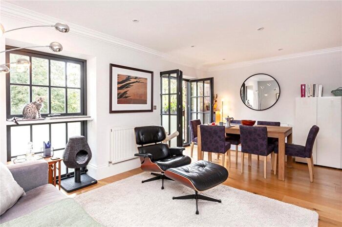 2 Bedroom Apartment To Rent In Lough Road, Islington, London, N7