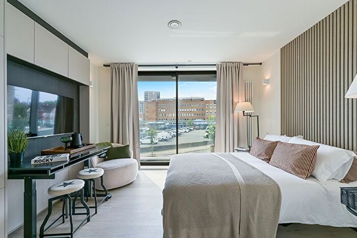 1 Bedroom Studio To Rent In Greenhill Way, Harrow, HA1