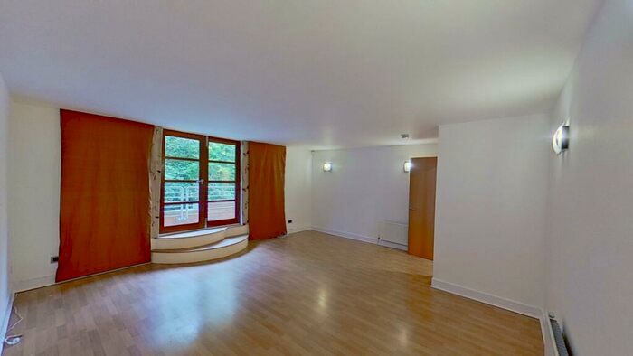 4 Bedroom Flat To Rent In West Mill Road, Edinburgh, Midlothian, EH13