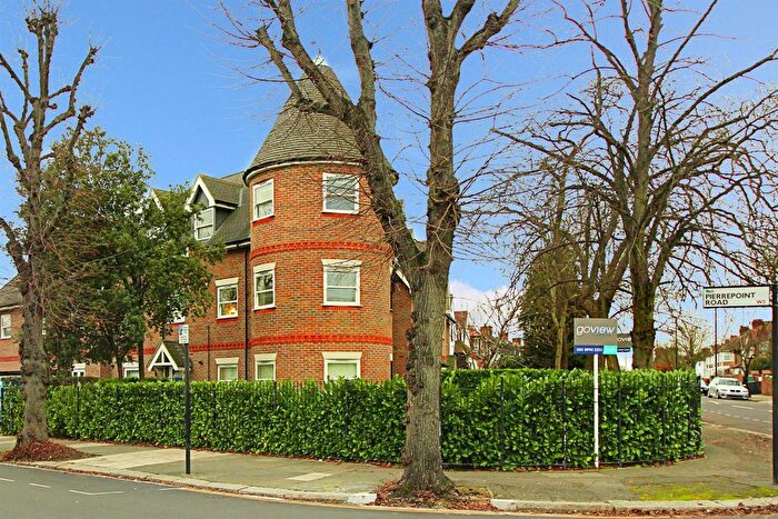 2 Bedroom Flat To Rent In Lynton Road, W3