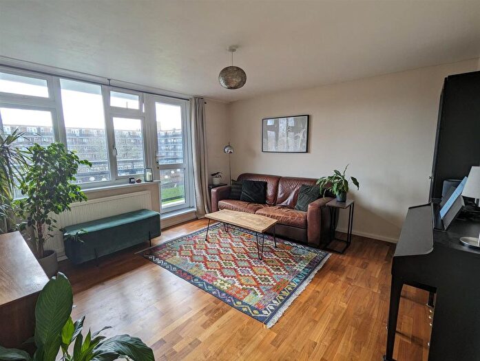 1 Bedroom Flat For Sale In Marden Square, London, SE16