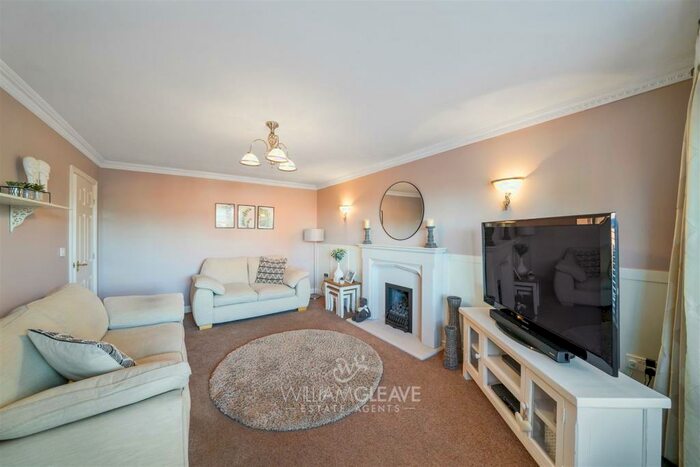 4 Bedroom Detached House For Sale In Parc Issa, Bryn-Y-Baal, CH7