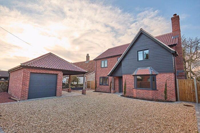 4 Bedroom Detached House To Rent In Great Cressingham, IP25