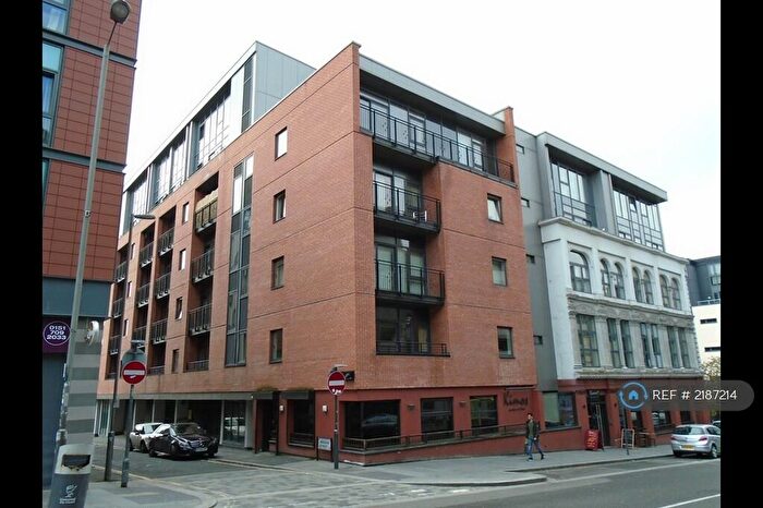 2 Bedroom Flat To Rent In Central Gardens Apartments, Liverpool, L1