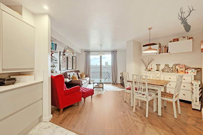 2 Bedroom Apartment To Rent In Heart Of Bow, Pancras Way, Bow, E3