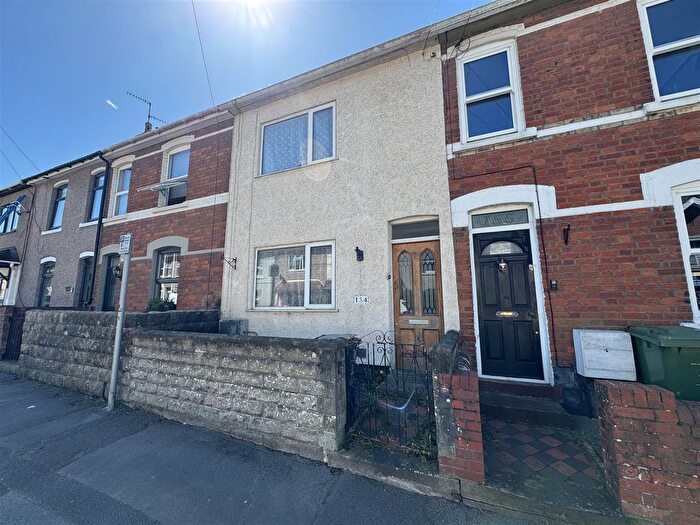 2 Bedroom Terraced House For Sale In Clifton Street, Old Town, Swindon, SN1