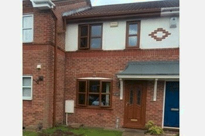 2 Bedroom Semi-Detached House To Rent In Canisp Close, Chadderton, Oldham, OL9