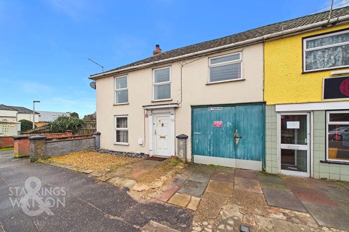 3 Bedroom Semi Detached House For Sale In Victoria Road, Diss, IP22