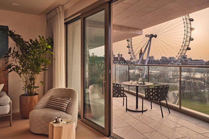 3 Bedroom Flat For Sale In Seven, Southbank Place, SE1