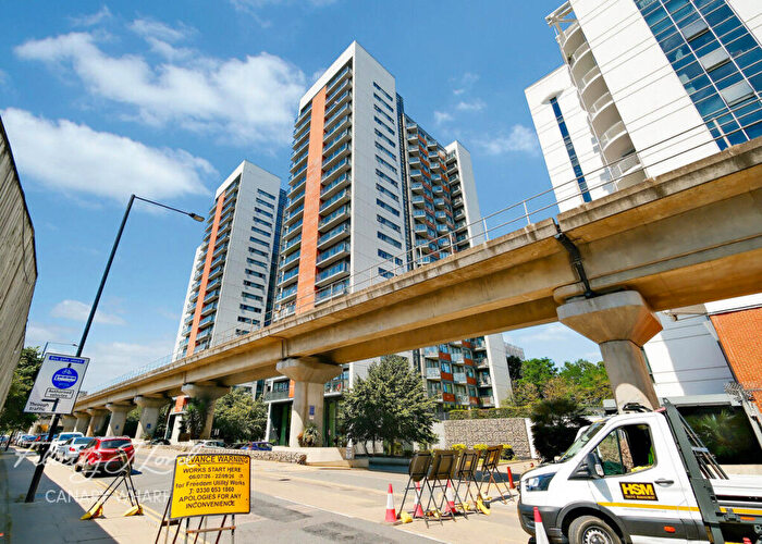 1 Bedroom Apartment For Sale In Neutron Tower, Blackwall Way, London, E14
