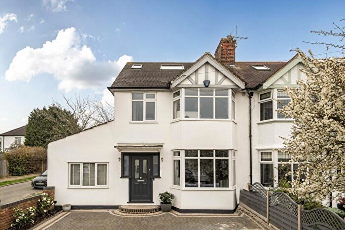 4 Bedroom End Of Terrace House For Sale In Greenway, Chislehurst, BR7