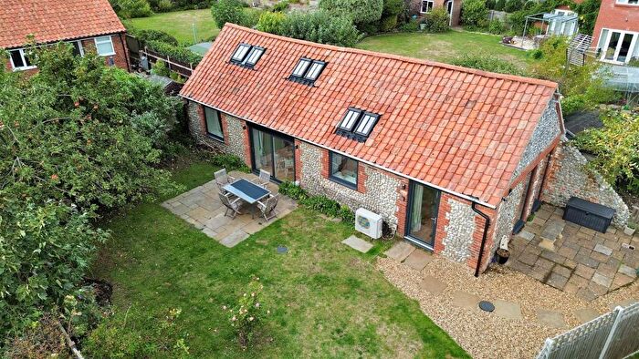 3 Bedroom Barn Conversion For Sale In The Hurn, West Runton, Cromer, NR27
