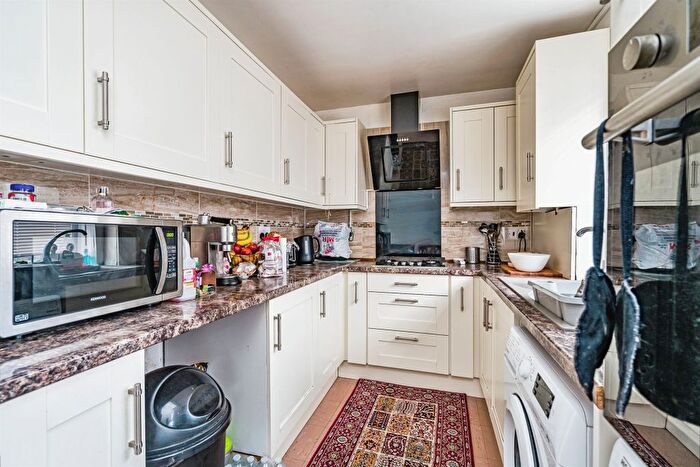 3 Bedroom End Of Terrace House For Sale In Bunns Lane, Dudley, DY2