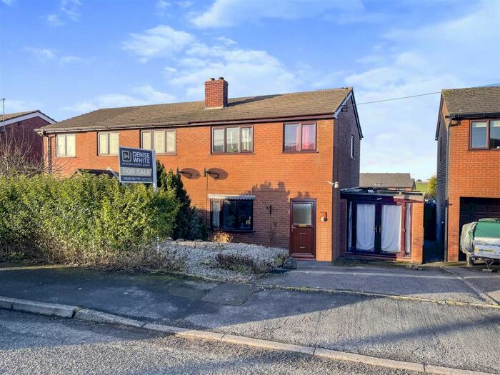 3 Bedroom Semi-Detached House For Sale In Westfields, Cauldon Lowe, ST10