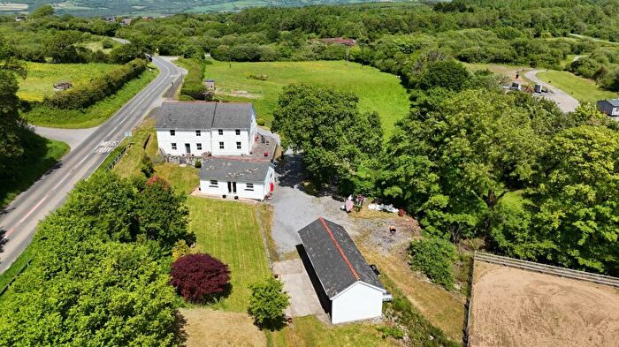 5 Bedroom Detached House For Sale In Llanelli Carmarthenshire, SA15