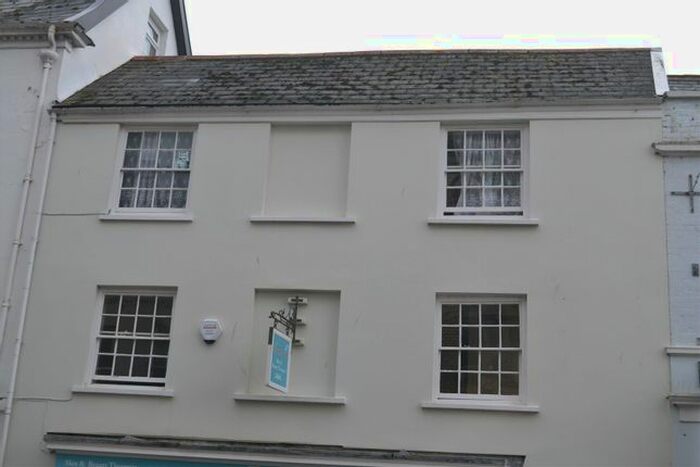 1 Bedroom Flat To Rent In Cross Street, Barnstaple, EX31