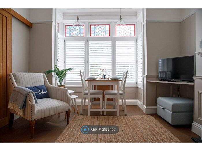 1 Bedroom Flat To Rent In Ash Grove, Worthing, BN11