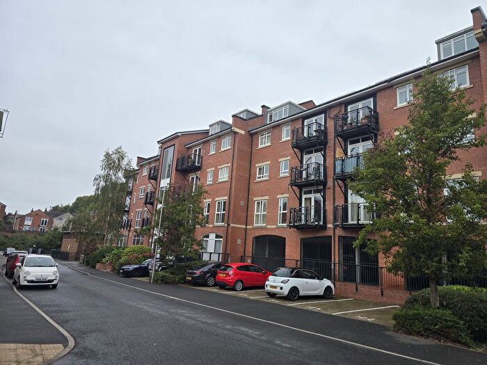 2 Bedroom Flat For Sale In Mill Green, Congleton, Cheshire, CW12