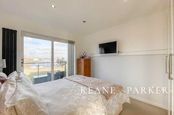 2 Bedroom Flat For Sale In Causeway View, Turnchapel, PL9