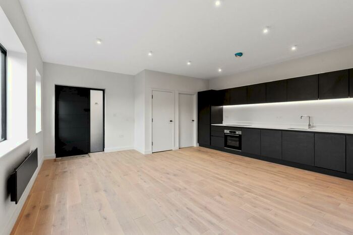 2 Bedroom Flat To Rent In Lordship Lane Dulwich, SE22