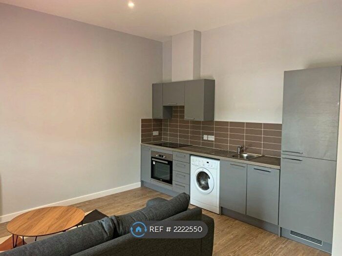 1 Bedroom Flat To Rent In Barham Lodge, Buckingham, MK18