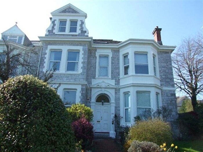 1 Bedroom Flat To Rent In Mannamead Road, Plymouth, Devon, PL3