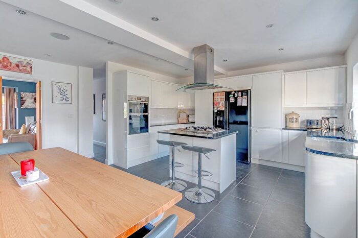 5 Bedroom Detached House For Sale In Bromsgrove Road, Studley, Warwickshire, B80