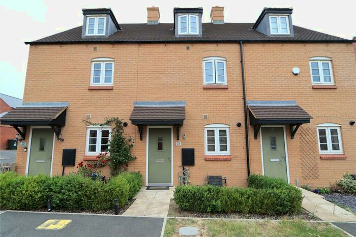 3 Bedroom Terraced House To Rent In Catterick Way, Towcester, Northampton, NN12