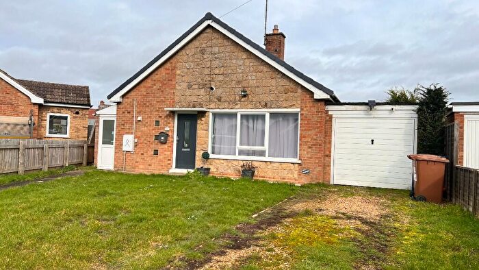 2 Bedroom Detached Bungalow For Sale In Popes Lane, Leverington, PE13