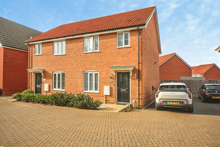 3 Bedroom Semi Detached House For Sale In Jarmain Road, Stowmarket, Suffolk, IP14