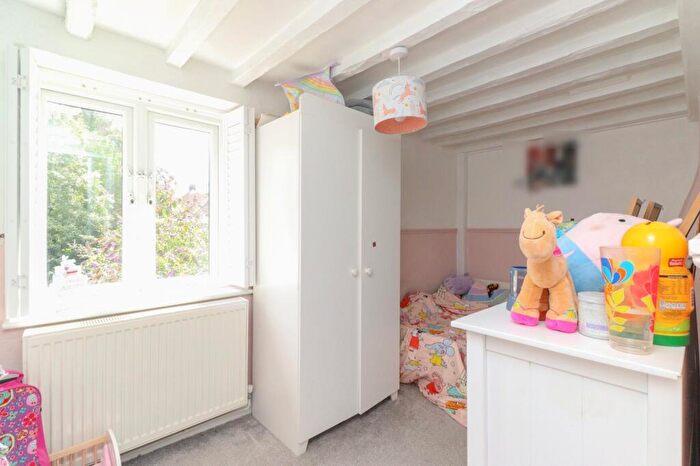 3 Bedroom Semi-Detached House For Sale In Old Green Road, Margate, Kent, CT9 - Photo 9