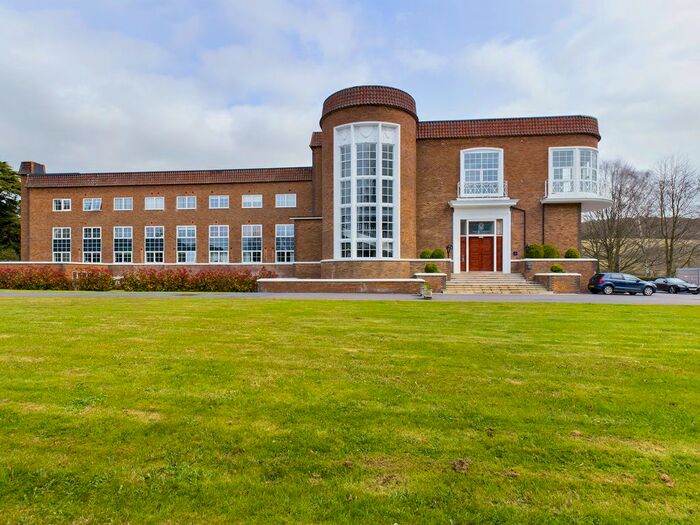 1 Bedroom Flat To Rent In The Residence, Wycombe Road, Saunderton, HP14