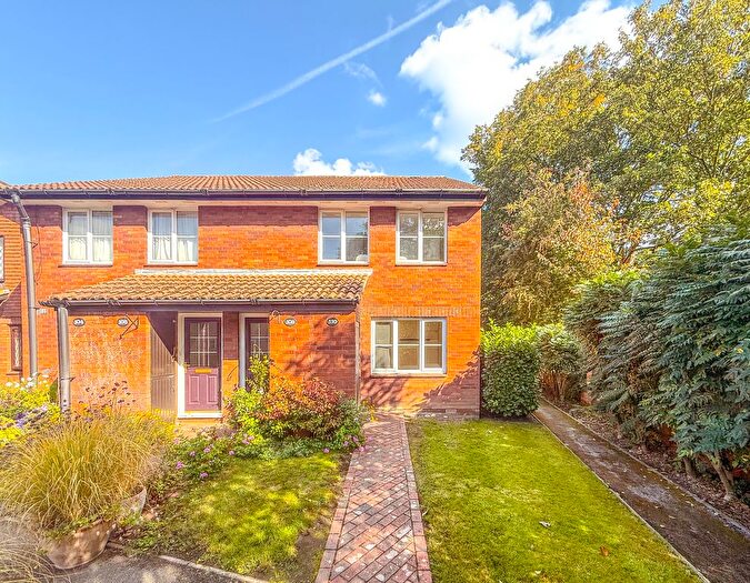 1 Bedroom Flat To Rent In Ebury Road, Central Wat, Watford, WD17