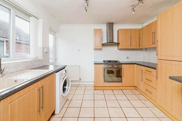 2 Bedroom Detached Bungalow For Sale In Greenacre Crescent, Lowestoft, NR32