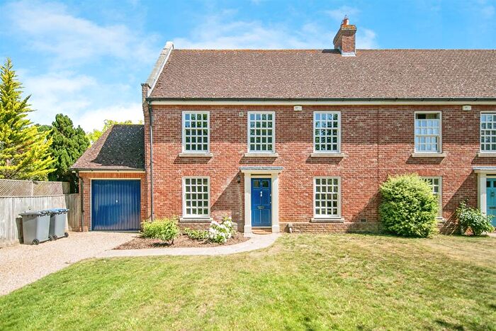 3 Bedroom Semi-Detached House For Sale In Cages Way, Melton, Woodbridge, IP12
