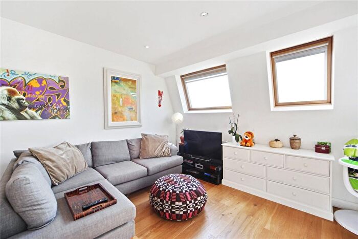 1 Bedroom Flat To Rent In Lancaster Road, London, W11