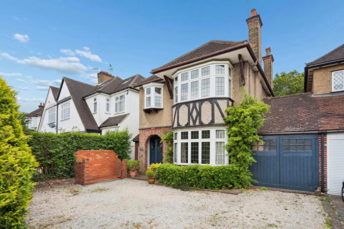 6 Bedroom Link Detached House For Sale In Rayners Lane, Pinner, HA5