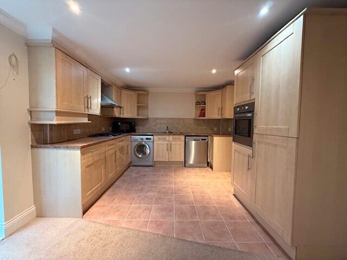 2 Bedroom Flat To Rent In Studland Road, Alum Chine, BH4