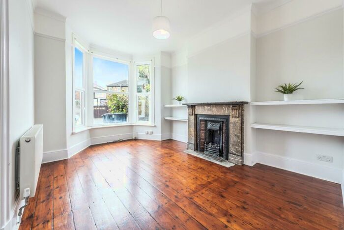 1 Bedroom Flat To Rent In Minard Road, London, SE6