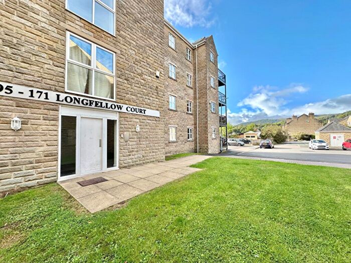 2 Bedroom Flat For Sale In Longfellow Court, Hebden Bridge, HX7