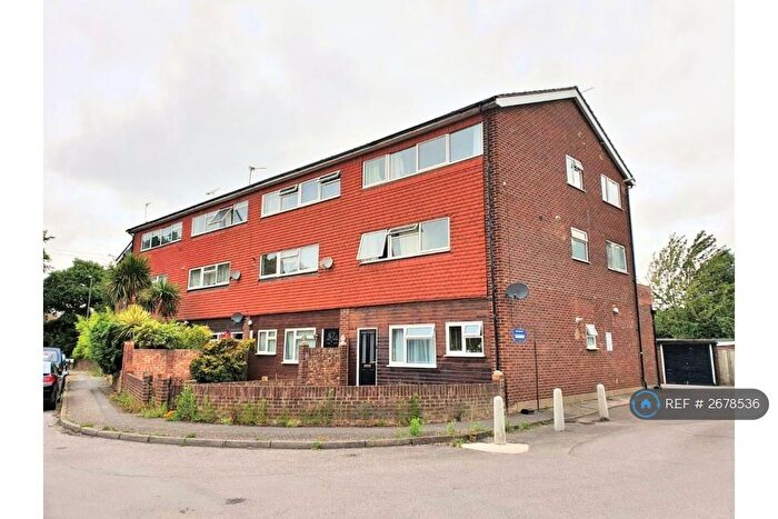 2 Bedroom Flat To Rent In Westfield Parade, New Haw, Addlestone, KT15