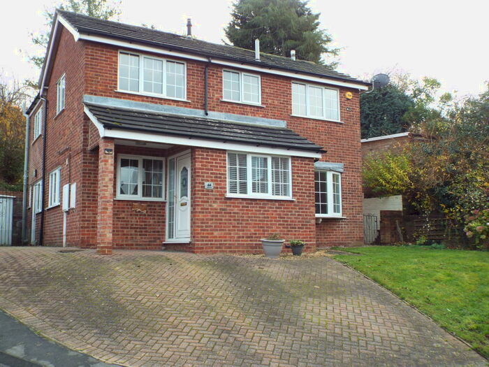 4 Bedroom House To Rent In Mayfield Raod, Winshill, Burton Upon Trent., DE15