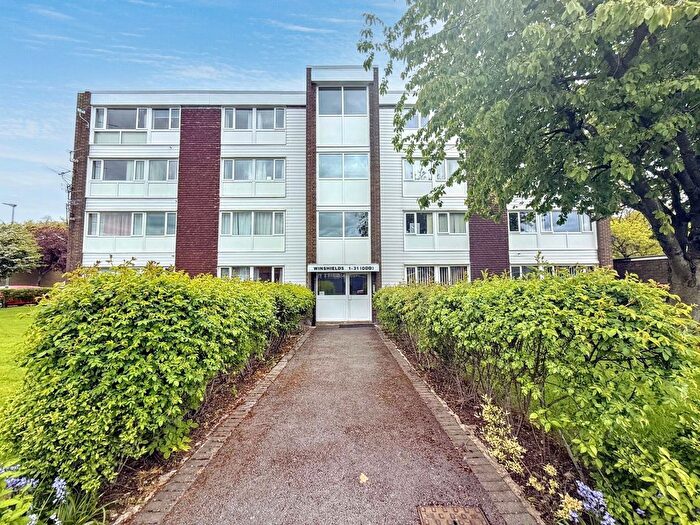 2 Bedroom Flat For Sale In Winshields, Cramlington, NE23
